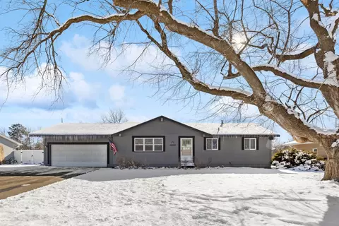 16590 Flagstaff Way W, Rosemount, MN 55068