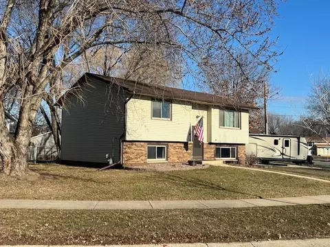 1815 42nd St NW, Rochester, MN 55901