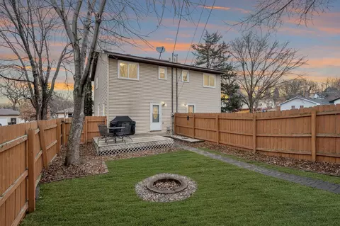 484 Geranium Ave E, Saint Paul, MN 55130 photo 2