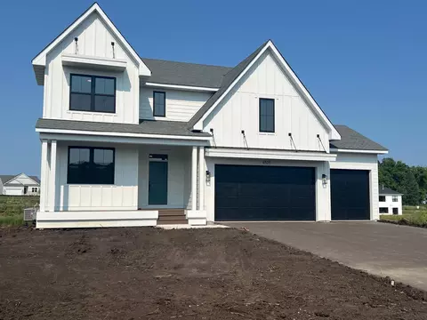 4525 Meadowview Ln, Minnetrista, MN 55331