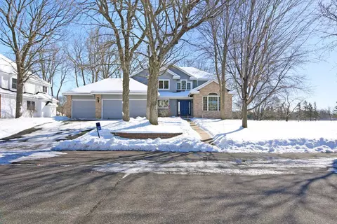 2004 Charter Oaks Ct, Saint Cloud, MN 56303