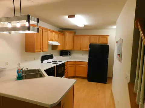 2113 Willow Cir, Centerville, MN 55038 photo 4