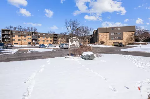 999 41st Ave NE #209, Columbia Heights, MN 55421