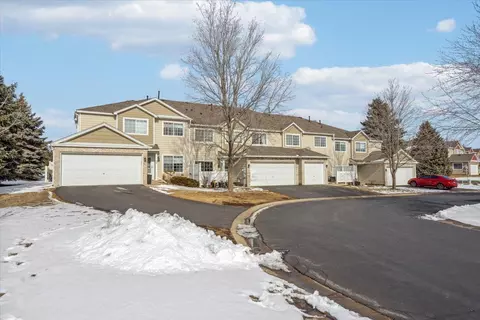 594 Mariner Way, Woodbury, MN 55129