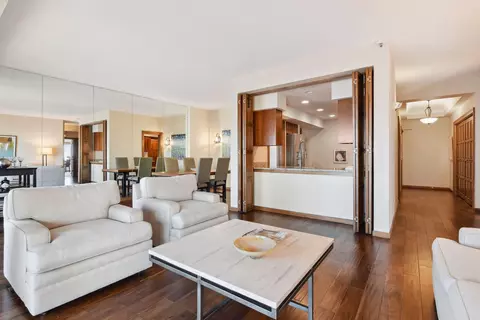 1235 Yale Pl #1107, Minneapolis, MN 55403
