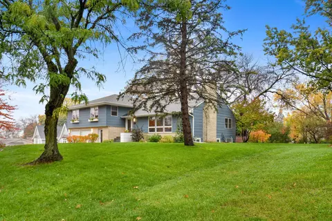 6704 Brittany Rd, Edina, MN 55435