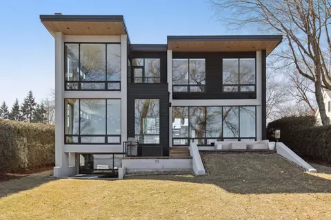 2100 Shadywood Rd, Wayzata, MN 55391