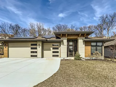 16804 Stirrup Ln, Eden Prairie, MN 55347