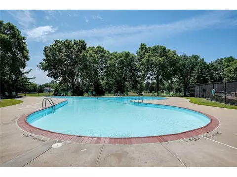 3419 Pilgrim Ln N, Plymouth, MN 55441