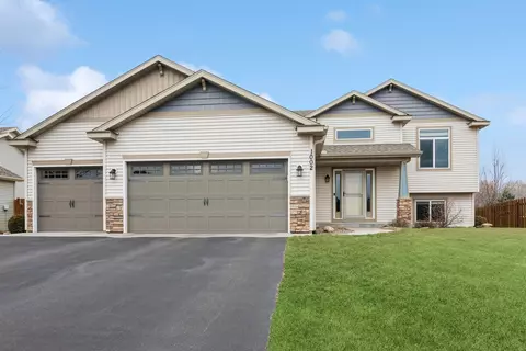 1002 Marion St SE, Isanti, MN 55040