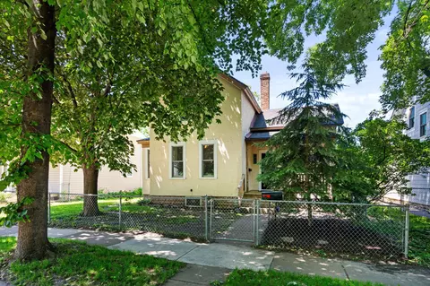 987 Argyle St, Saint Paul, MN 55103