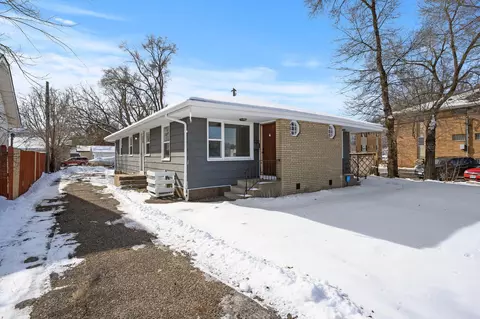 5909-5911 42nd Ave N, Robbinsdale, MN 55422