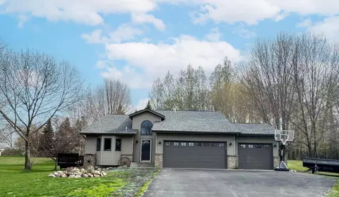 1814 37th St S, Saint Cloud, MN 56301 photo 2