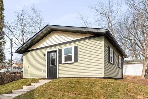 Exterior - 4721 Robinson St, Duluth, MN 55804 photo 9 of 15