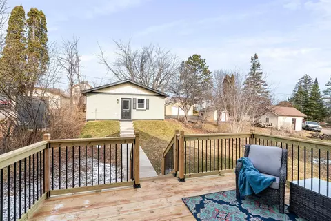 Exterior - 4721 Robinson St, Duluth, MN 55804 photo 8 of 15