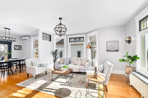 Living - 4721 Robinson St, Duluth, MN 55804 photo 3 of 6