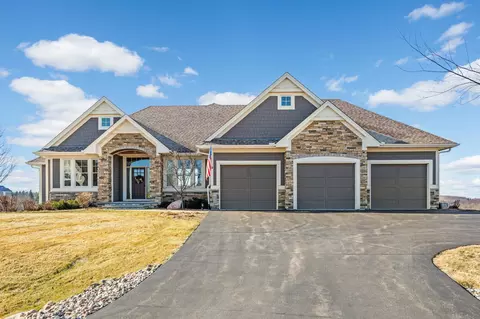 7631 Prairie Grass Pass, Prior Lake, MN 55372