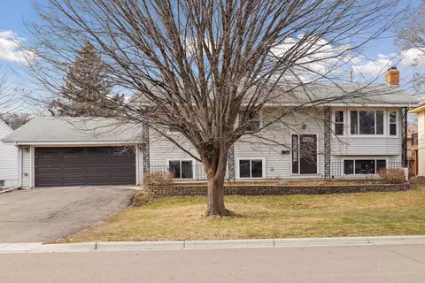 2210 Pennsylvania Ave S, Saint Louis Park, MN 55426