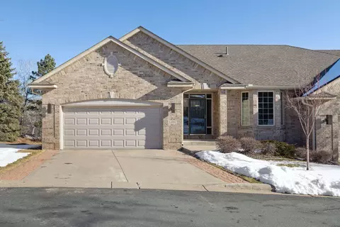 13007 Garvin Brook Ln, Apple Valley, MN 55124