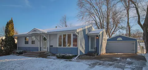 3716 4th Pl NW, Rochester, MN 55901