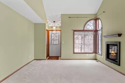 3816 Foss Rd #5, Saint Anthony, MN 55421