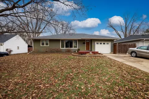 1215 Sibley St, Hastings, MN 55033