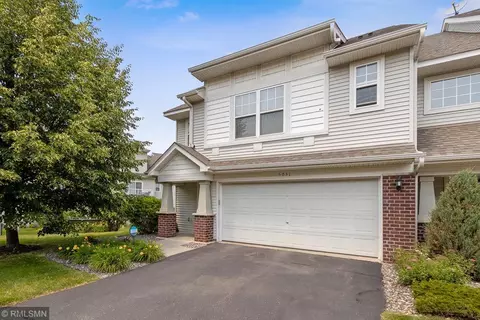 5031 Fountain Ln N, Plymouth, MN 55446