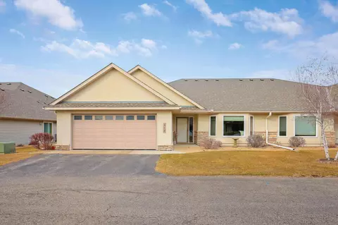 312 10th Ave SE, New Prague, MN 56071