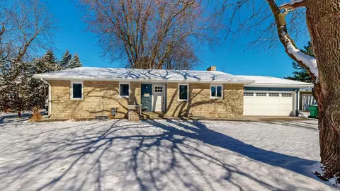 528 Phelps St, Owatonna, MN 55060