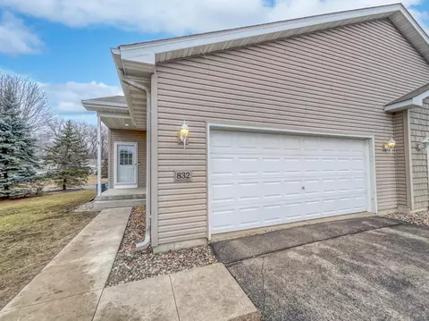 832 Ravoux Cir, Chaska, MN 55318 photo 6