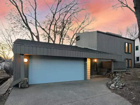 1550 21st Ave NW, New Brighton, MN 55112