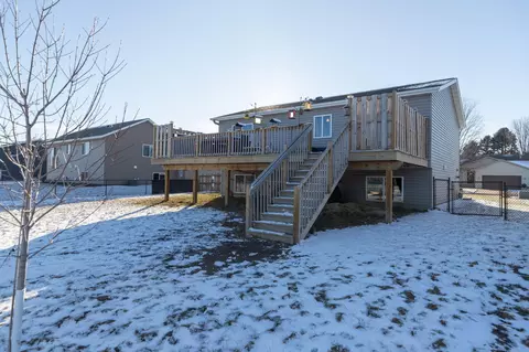 Exterior - 10 6th Ave SE, Elgin, MN 55932 photo 10 of 12