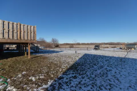 Exterior - 10 6th Ave SE, Elgin, MN 55932 photo 8 of 12