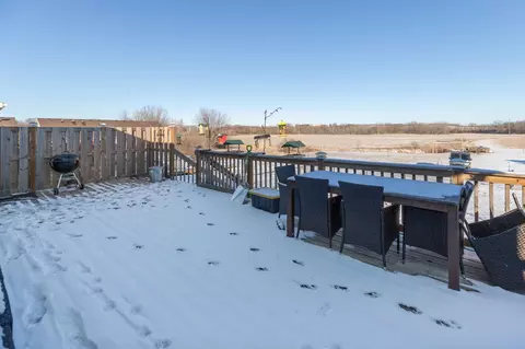 Exterior - 10 6th Ave SE, Elgin, MN 55932 photo 7 of 12
