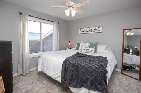 Bedroom - 10 6th Ave SE, Elgin, MN 55932 photo 3 of 4