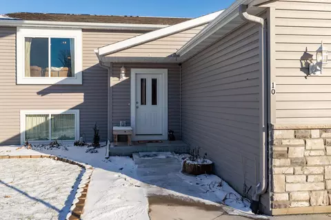 Exterior - 10 6th Ave SE, Elgin, MN 55932 photo 2 of 12