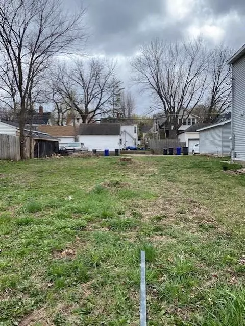 988 Minnehaha Ave E, Saint Paul, MN 55106