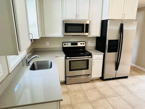 1206 Division St S, Northfield, MN 55057