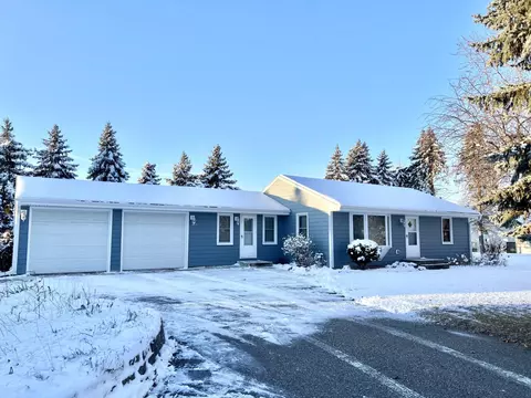 4832 150th St W, Apple Valley, MN 55124