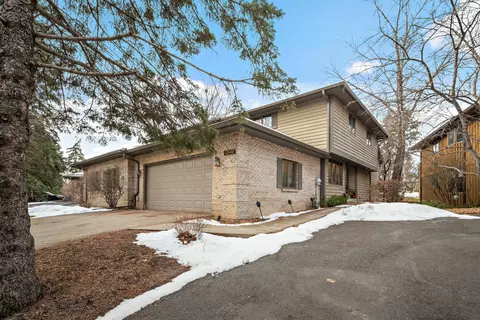 1849 Eagle Ridge Dr, Mendota Heights, MN 55118