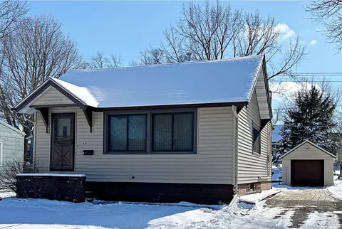 419 W 11th St, Mankato, MN 56001