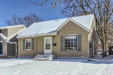 2724 Abbott Ave N, Robbinsdale, MN 55422