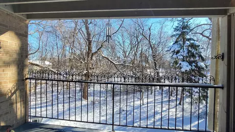 1855 Silver Bell Rd #218, Eagan, MN 55122