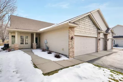 2329 Gresham Ave N, Oakdale, MN 55128