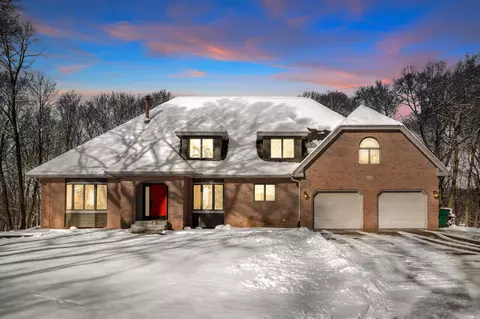 6769 W Shadow Lake Dr, Lino Lakes, MN 55014