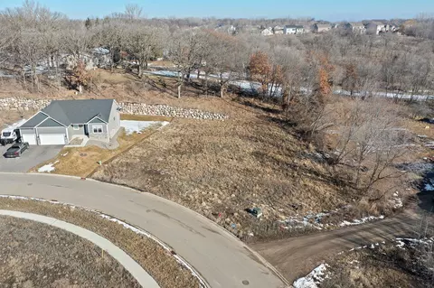 27261 Petes Hill Trl, Elko New Market, MN 55020