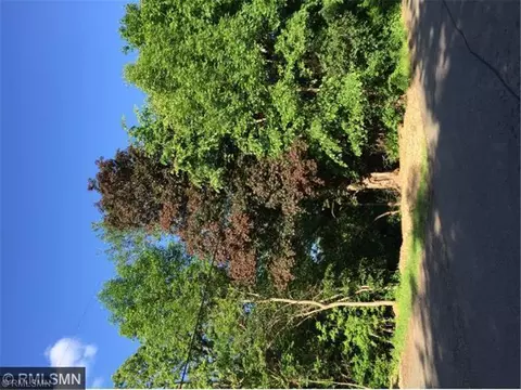 4860 Hamilton Rd, Minnetonka, MN 55345