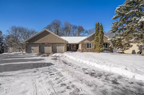 4585 Oakview Ln N, Plymouth, MN 55442