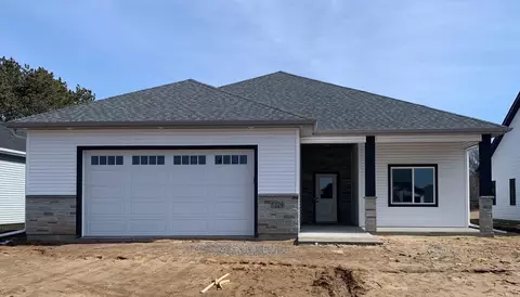 1324 Tiger Ct NE, Isanti, MN 55040