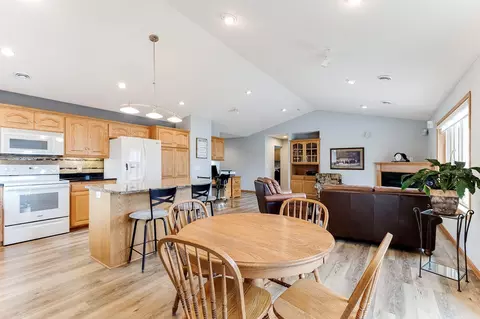 Dining - 302 13th St N, Cold Spring, MN 56320 photo 2 of 2
